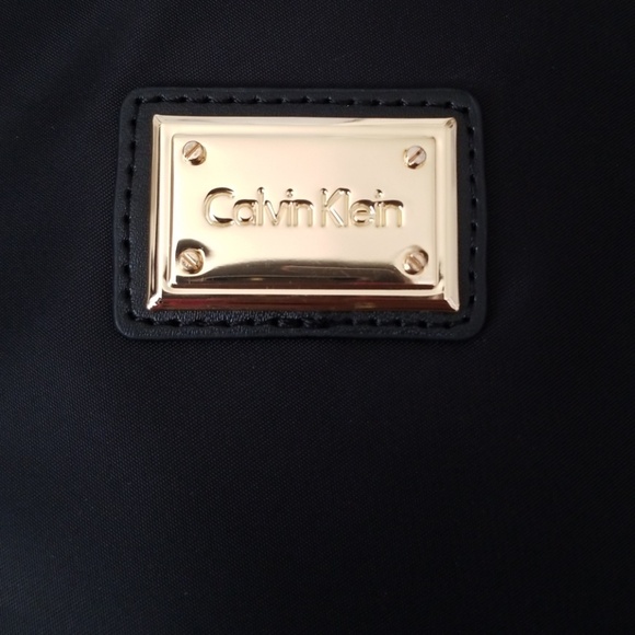 Calvin Klein Crossbody Handbag - Picture 4 of 8